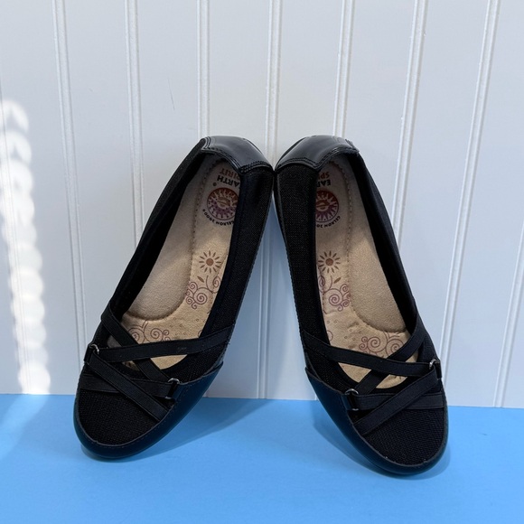 Earth Spirit Patent Leather & Fabric Flat Shoe
Black Size 8 - Picture 10 of 16